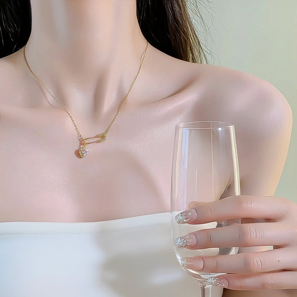 Collier « Love Pin »